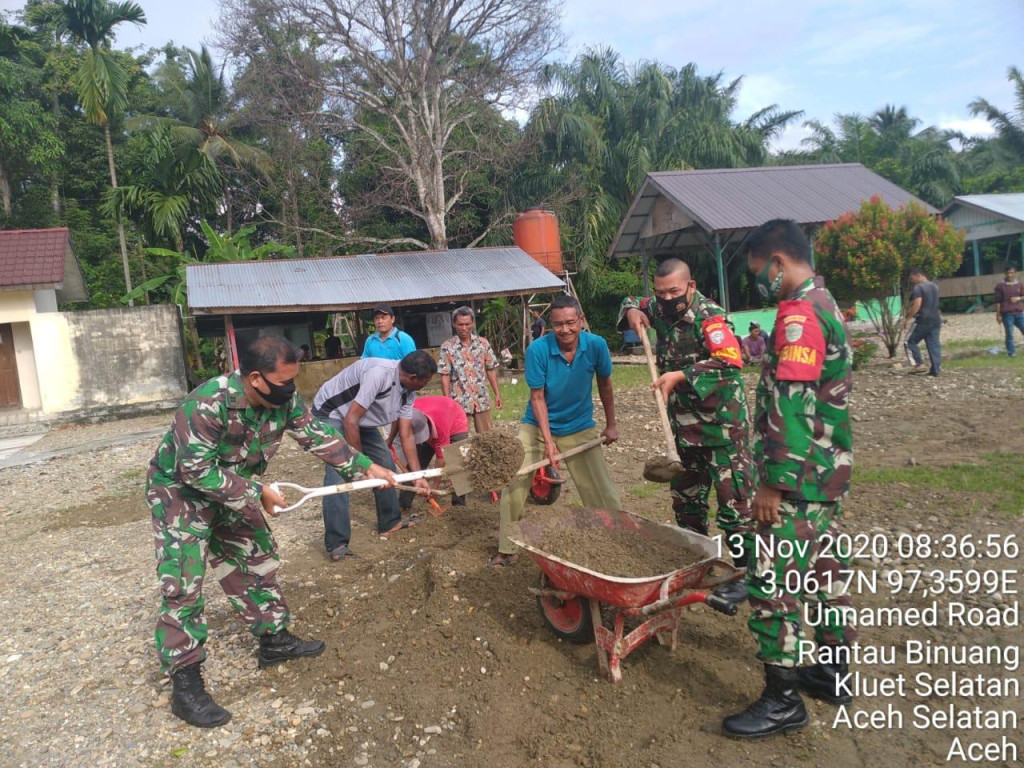 TNI/POLRI Bantu kecamatan Kluet Selatan dalam mempersiapkan MTQ